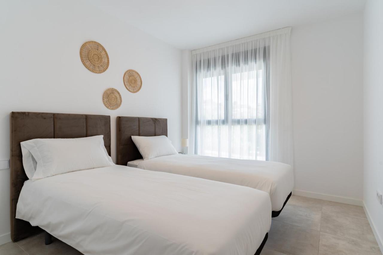 Cosy And Centrally Located Apartment In Estepona Exterior photo