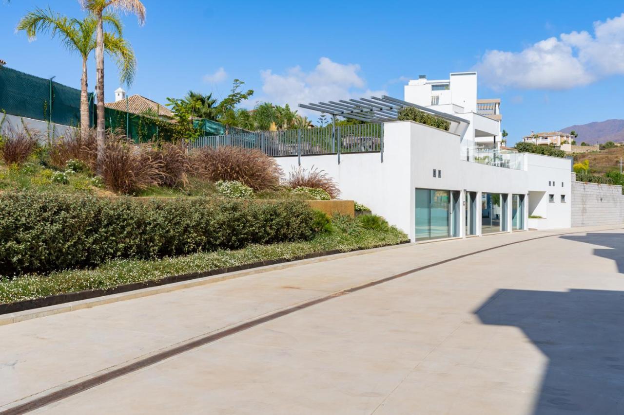 Cosy And Centrally Located Apartment In Estepona Exterior photo