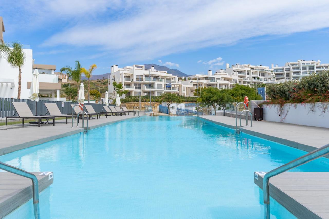 Cosy And Centrally Located Apartment In Estepona Exterior photo